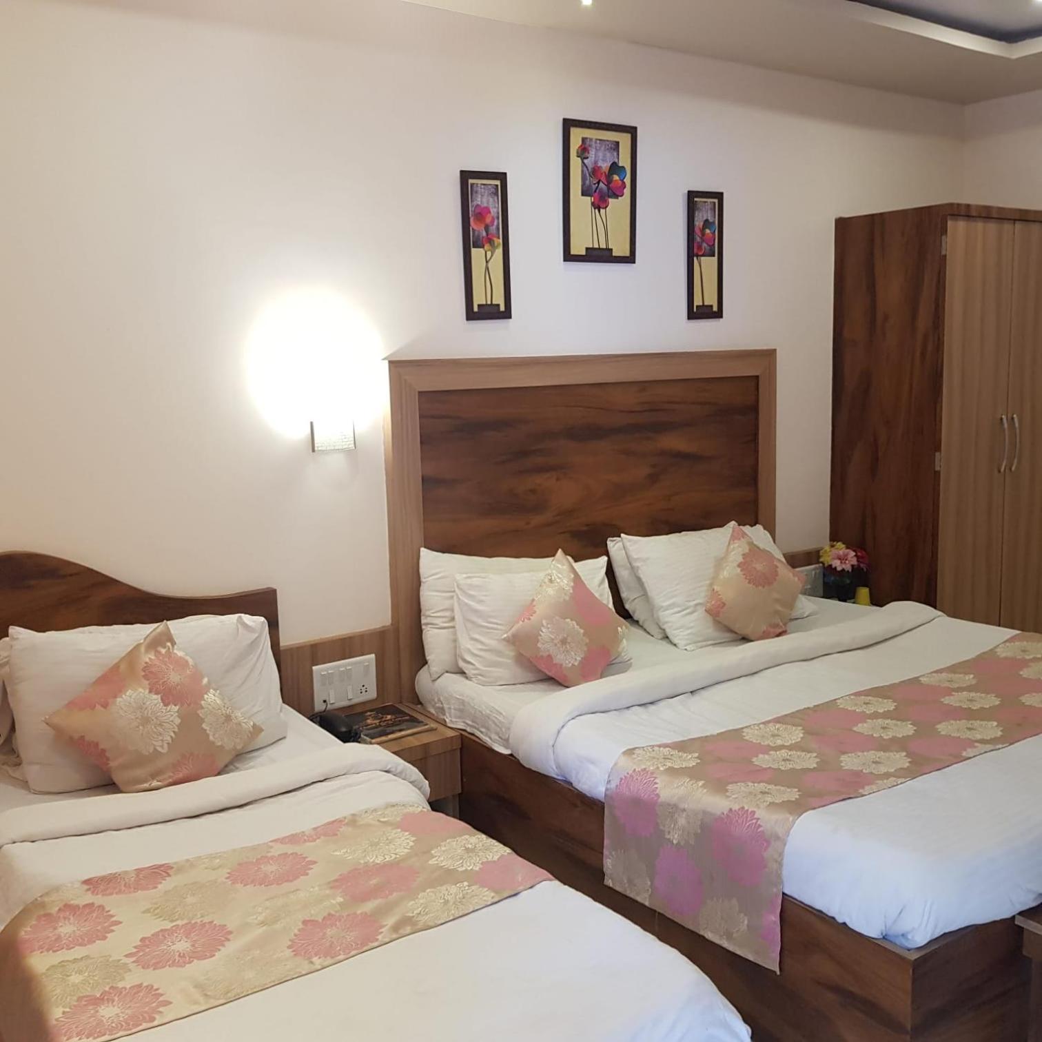 C P Cottage マハバレシュワール エクステリア 写真